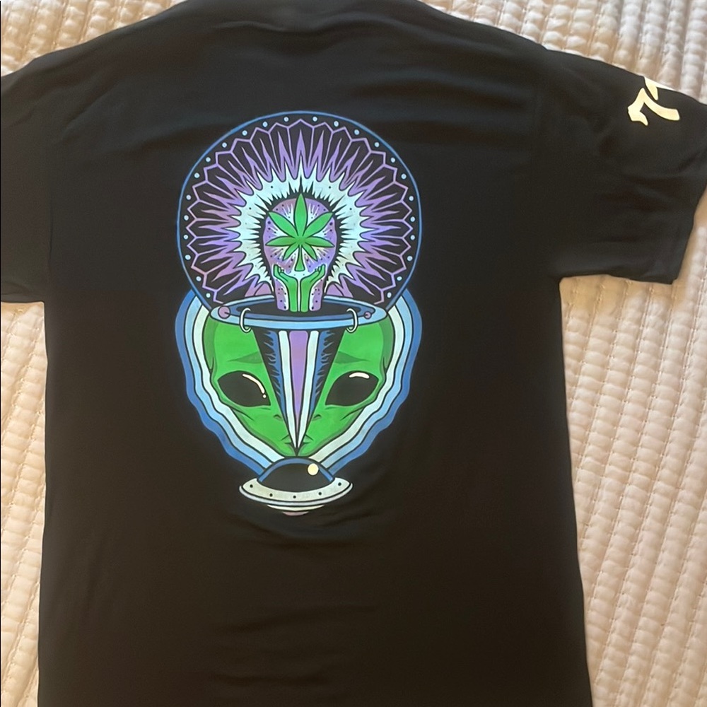 Port and Company Black Tee with Alien Graphic Alien labs x Flavors